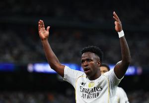 不满被换下！世体：皇马内部不满维尼修斯态度，或将对其进行处罚