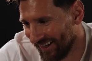 背身no look助攻苏牙怎么做到的？梅西：他的移动我熟记于心