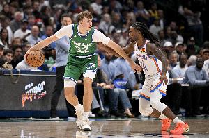 欧文谈弗拉格：开心打球享受比赛的同时 用表现赢得他人的尊重