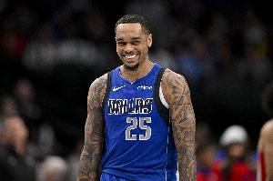 弗拉格：我很享受与华盛顿并肩作战 他打球永远会拼尽全力