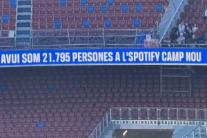 门票售罄！21795名球迷入场观看巴萨在诺坎普的训练